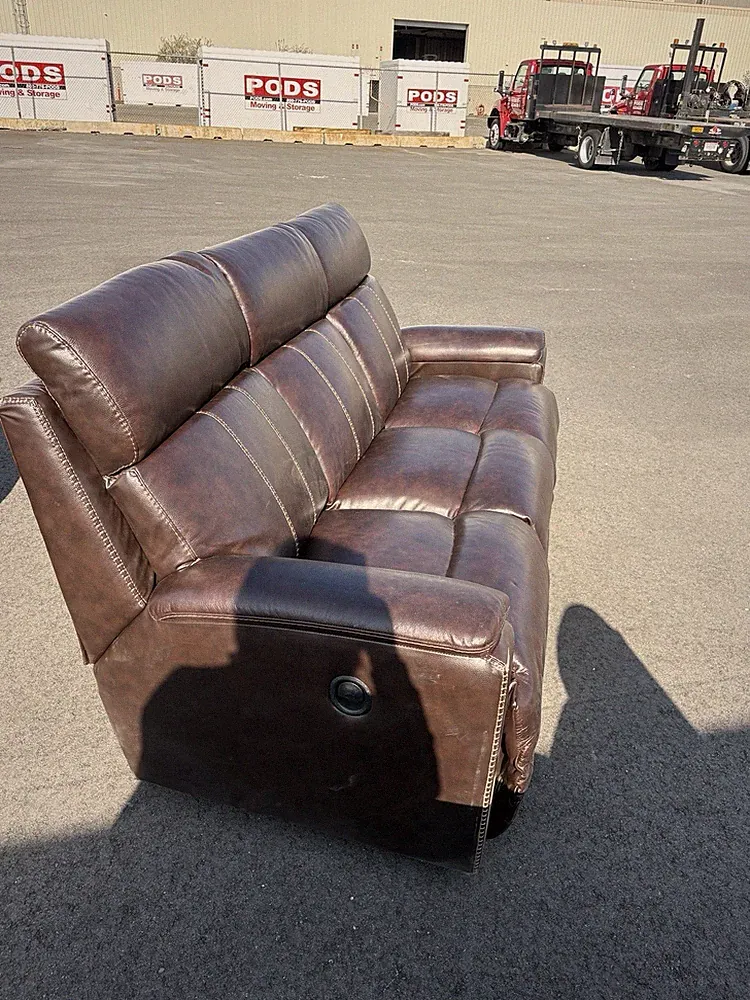 Spindle Back Loveseat